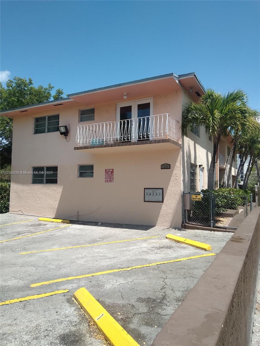 Beautiful 5-unit apartment building centrally located in Miami adjacent to the Marlin Stadium with great curb appeal. The property is fenced and landscaped throughout. Owned since 2004. The apartment building is very well-maintained and in mint condition. On-site coin laundry for tenants. Bathrooms have been remodeled; 4-units with showers and 1-unit with tub. Kitchens have new cabinets. Must see to appreciate!
All units are tenant-occupied. Do not disturb tenants. Showing by appointment only!
