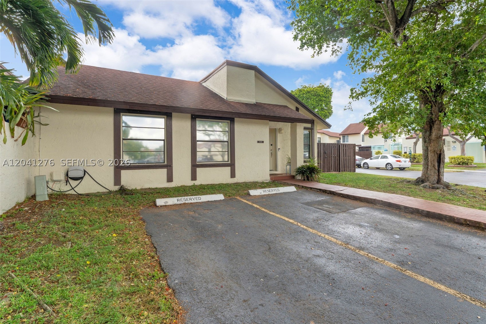525 NW 100th Ct 525