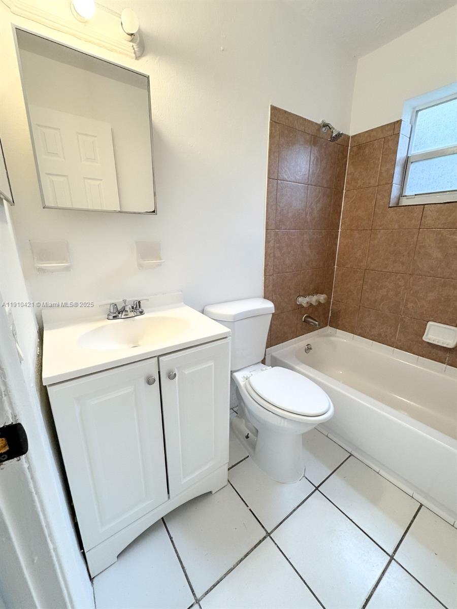 WASHINGTON PARK FOURTH AD - Residential Lease