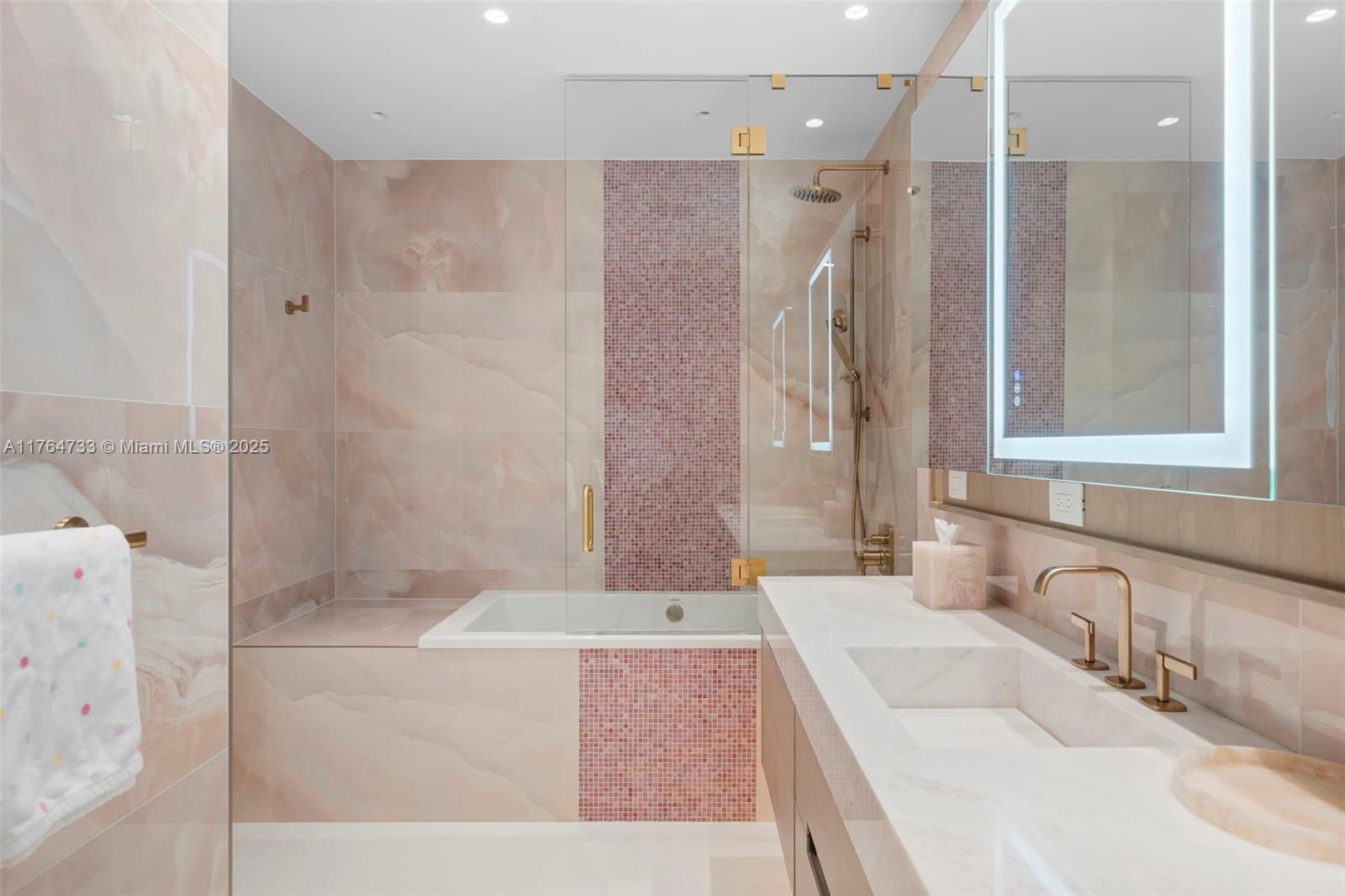 BELLINI CONDO - Residential
