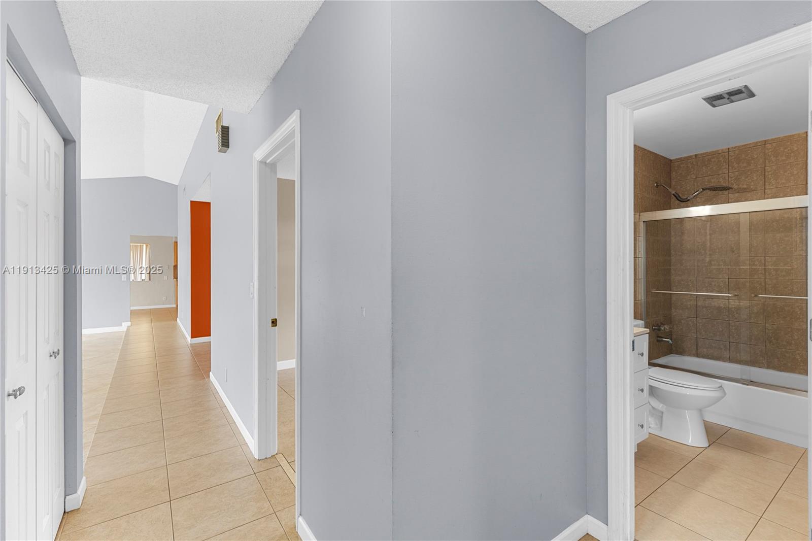 CITY OF LAUDERHILL SEC TH - Residential Lease