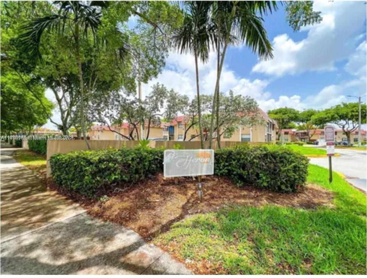 14863 Sw 104th St 27-23, Miami, Broward County, Florida - 2 Bedrooms  
2 Bathrooms - 