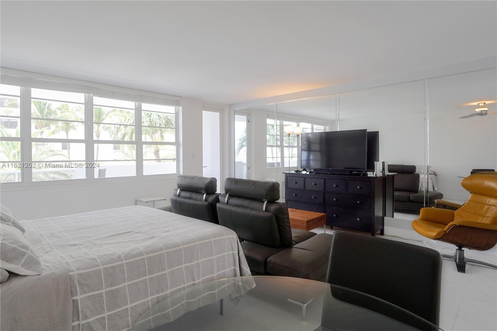 100 Lincoln Rd 436