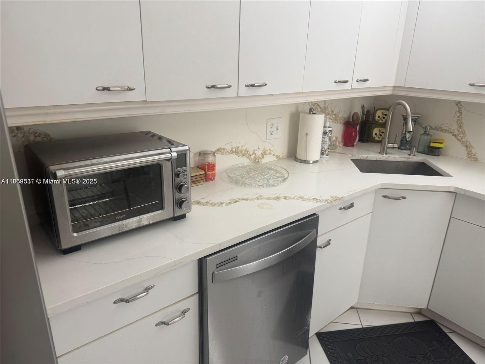 PLATINA /GIARDINO VILLAGE - Residential Lease