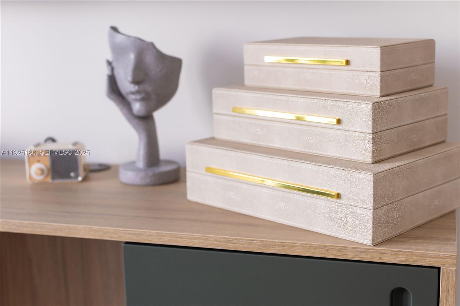 NATIIVO / GALE RESIDENCES - Residential