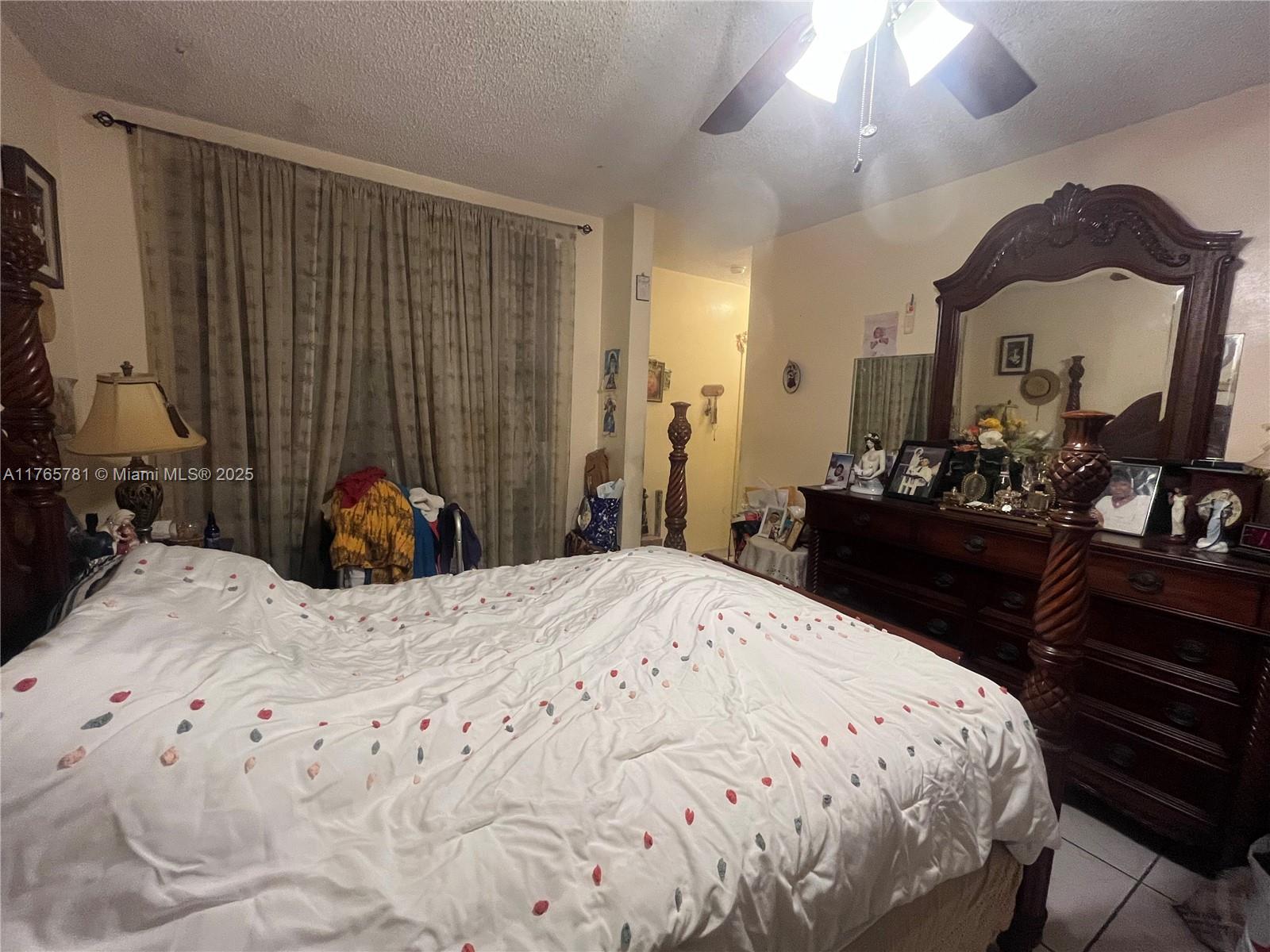 CASA-BISCAYNE CO-OP APTS - Residential