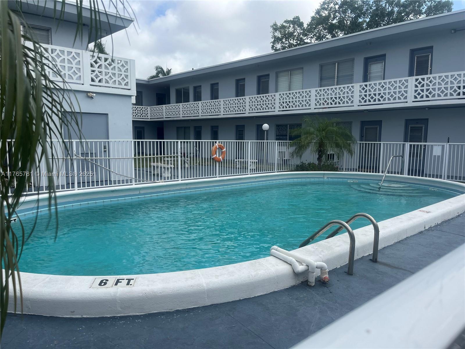 CASA-BISCAYNE CO-OP APTS - Residential