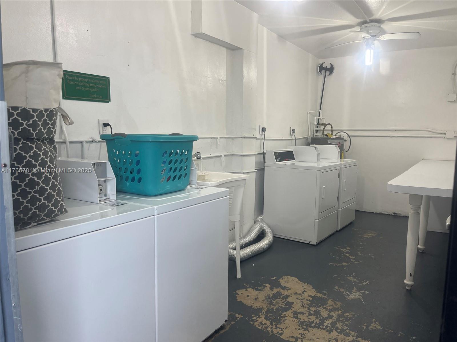 CASA-BISCAYNE CO-OP APTS - Residential