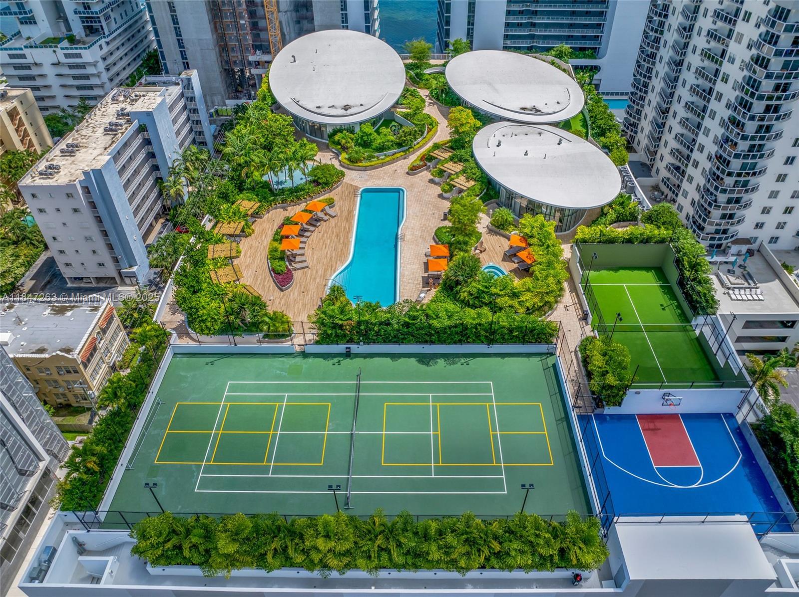 Aria Reserve Miami - Residential