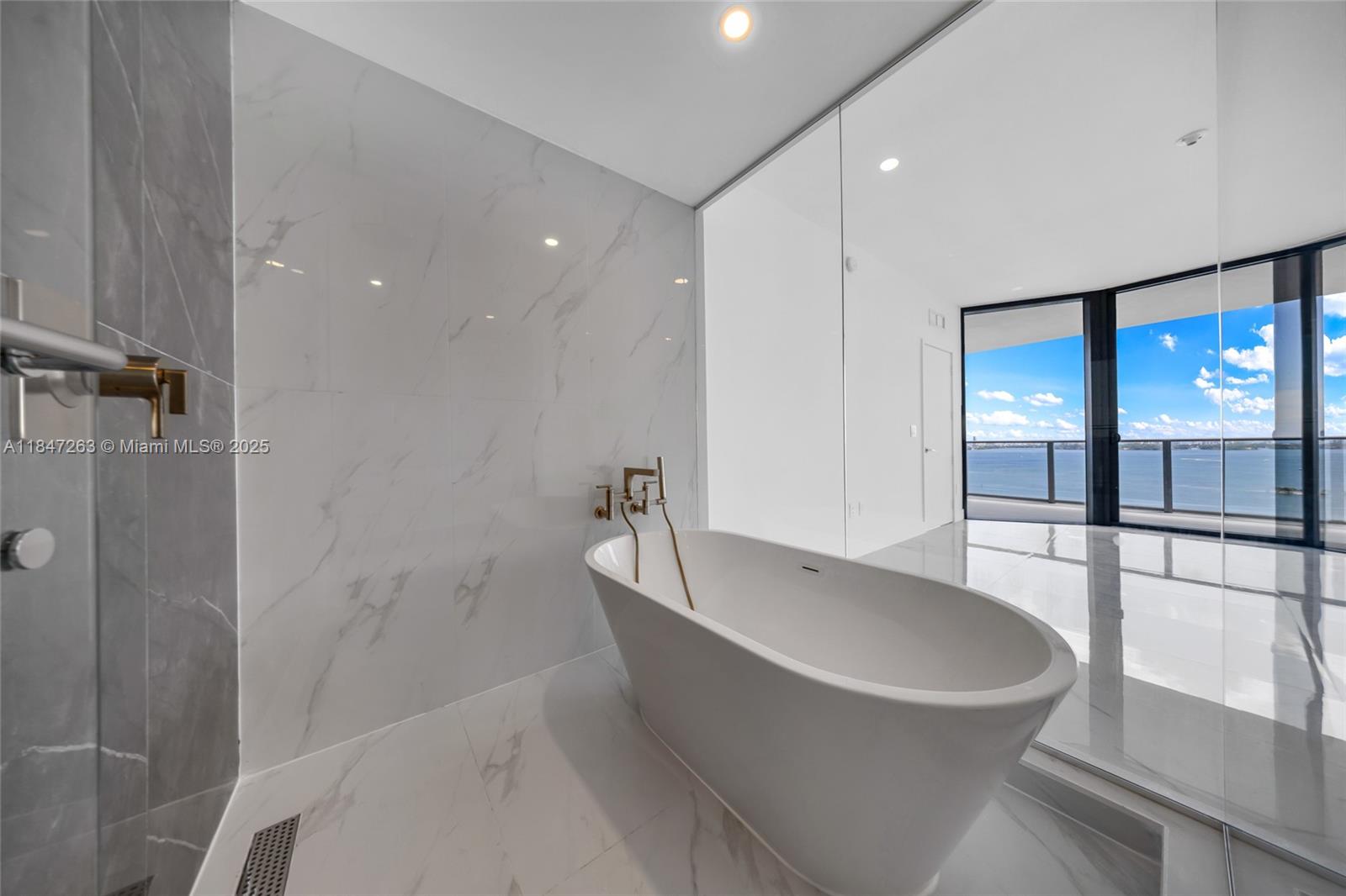 Aria Reserve Miami - Residential