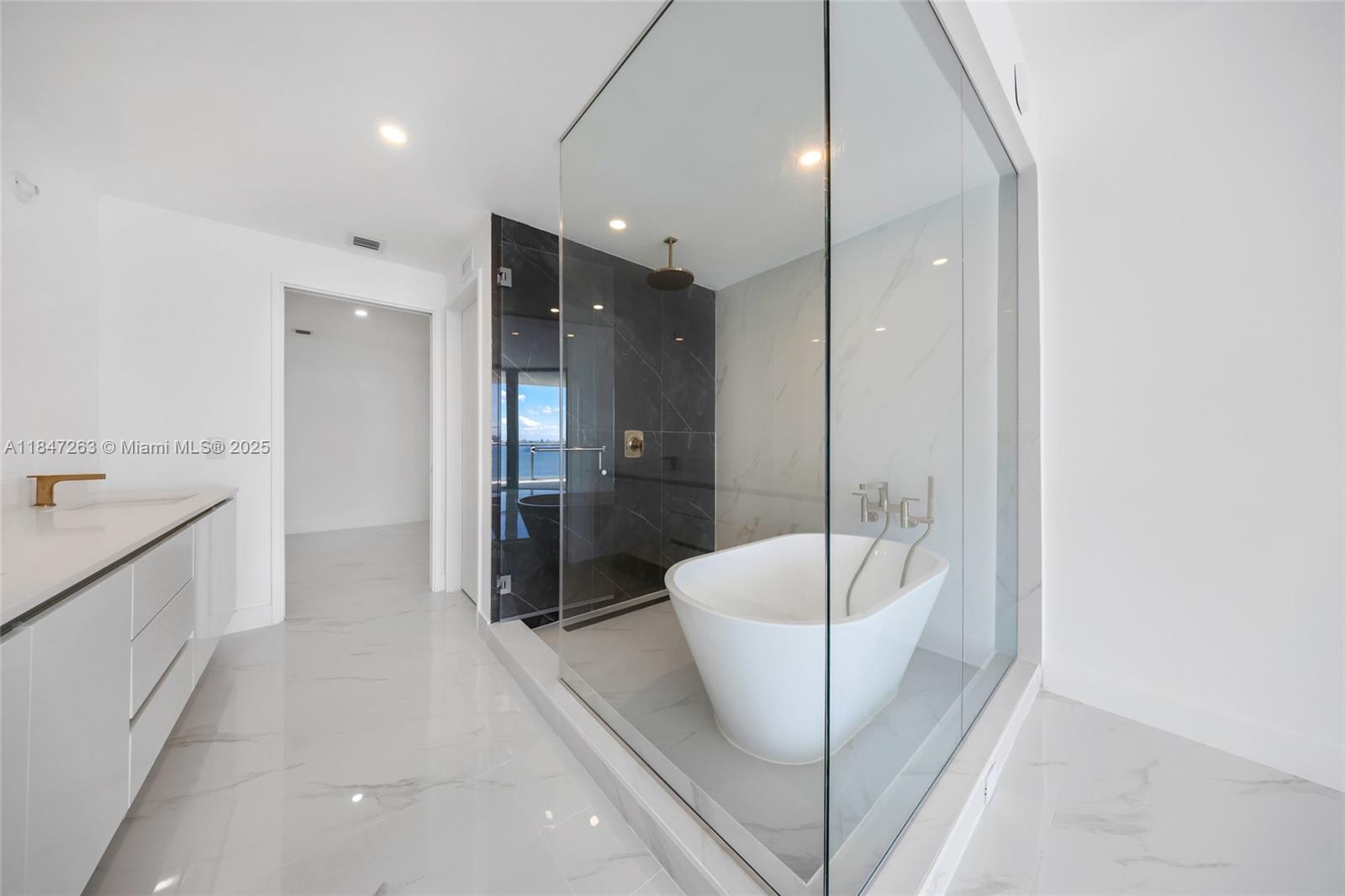 Aria Reserve Miami - Residential