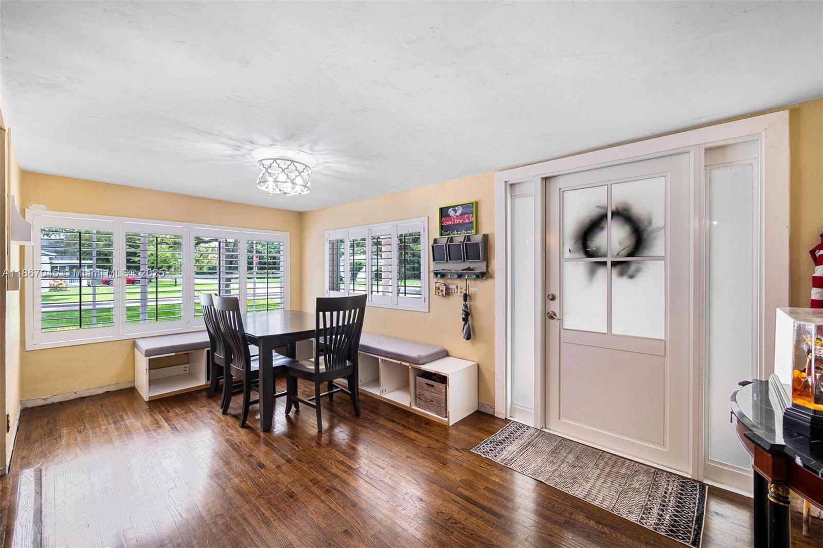 KENT ESTATES - Residential