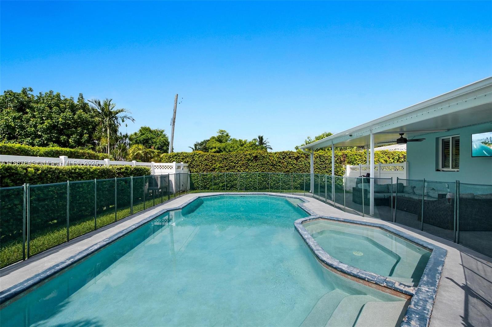 KENT ESTATES - Residential