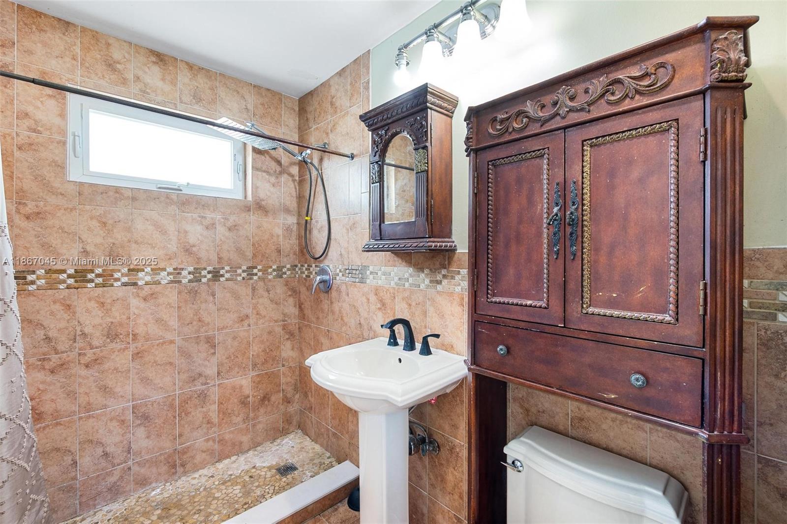 KENT ESTATES - Residential