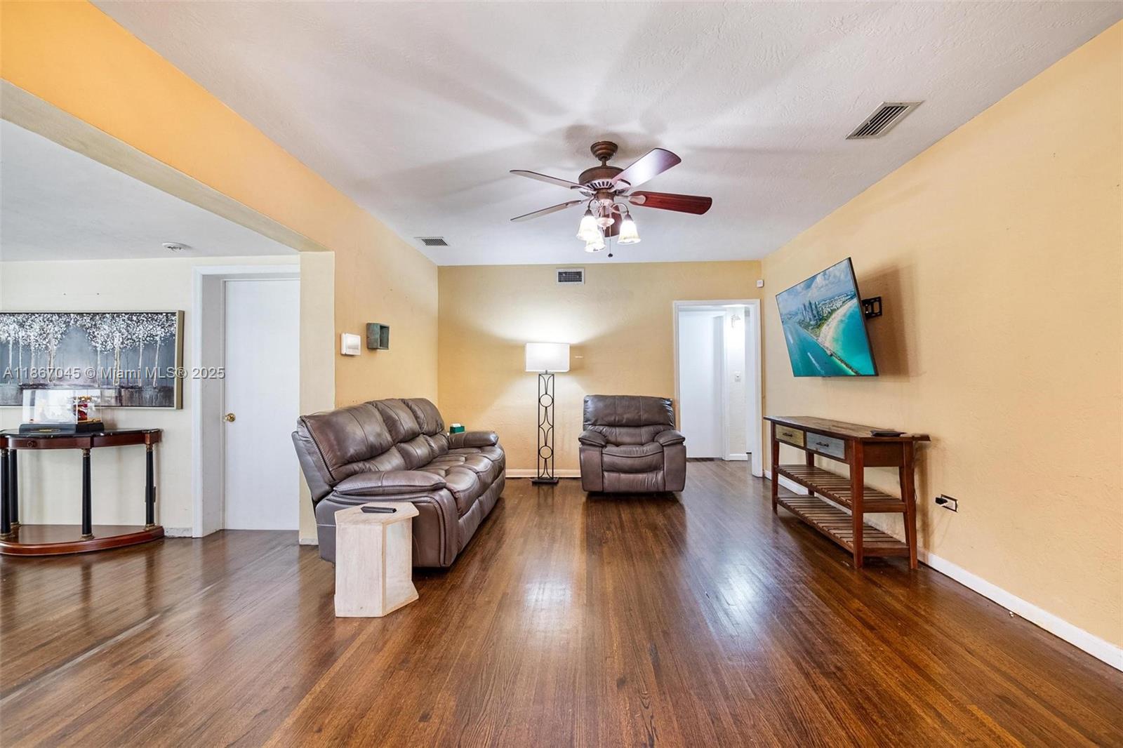 KENT ESTATES - Residential