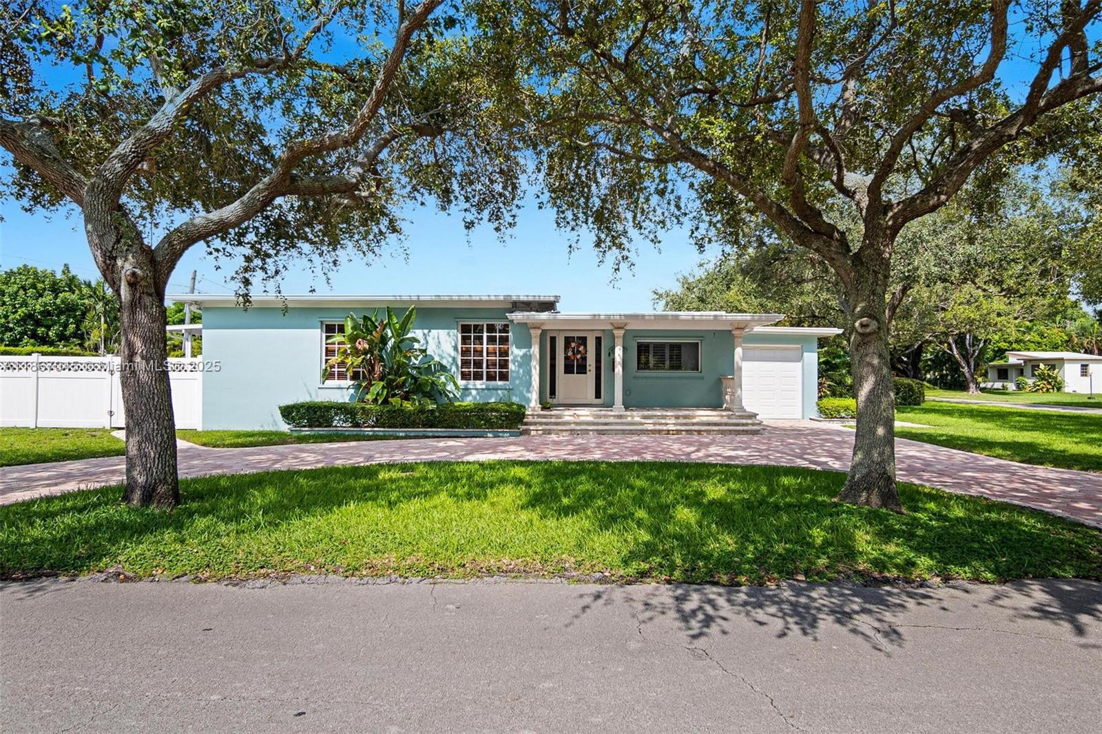 600 Oriole Ave