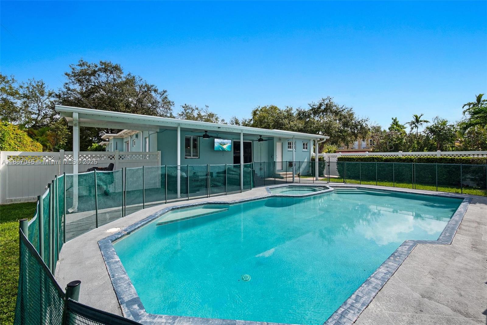 KENT ESTATES - Residential