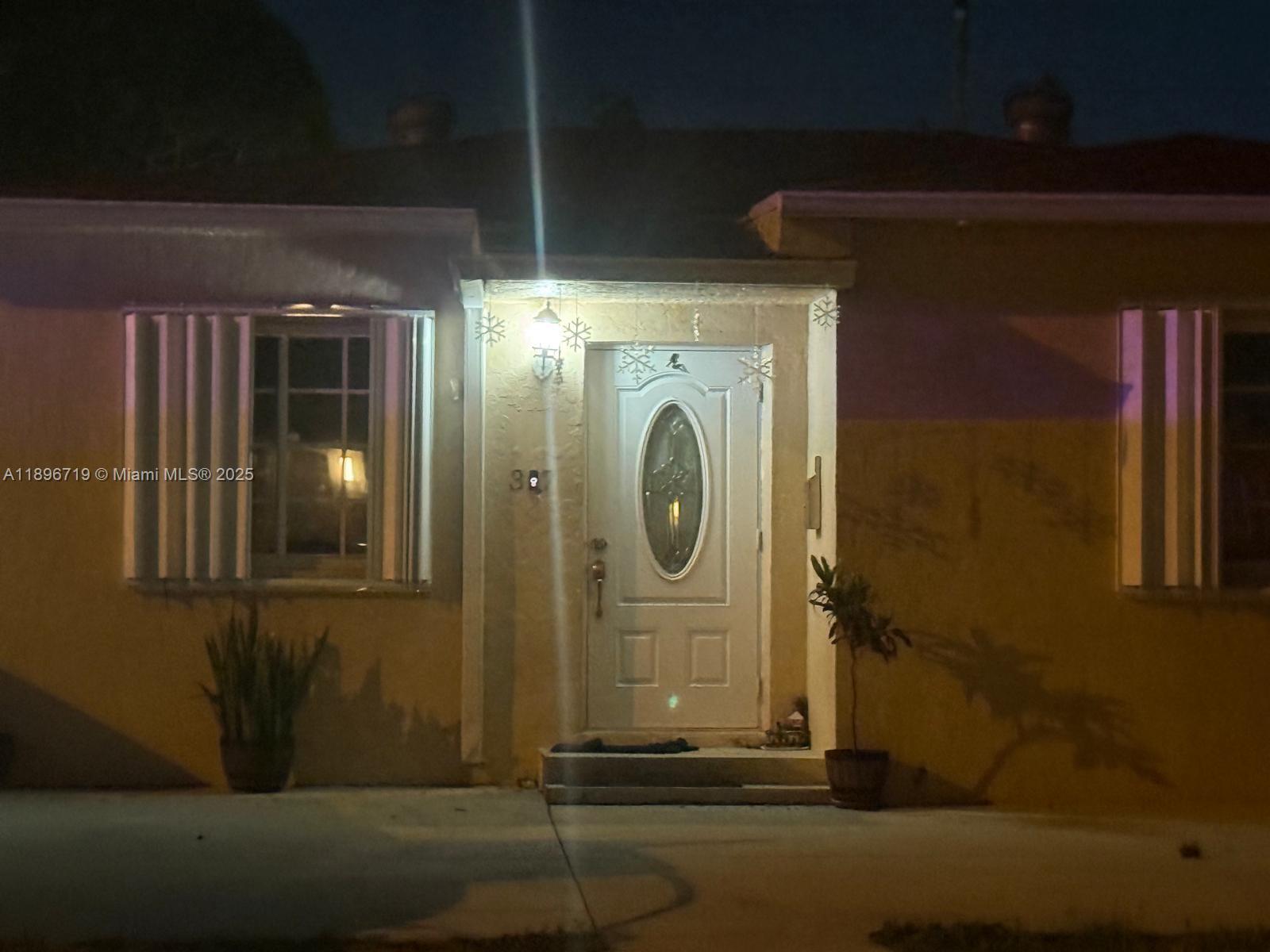 View photos, virtual tours, details... 317 E 20th St