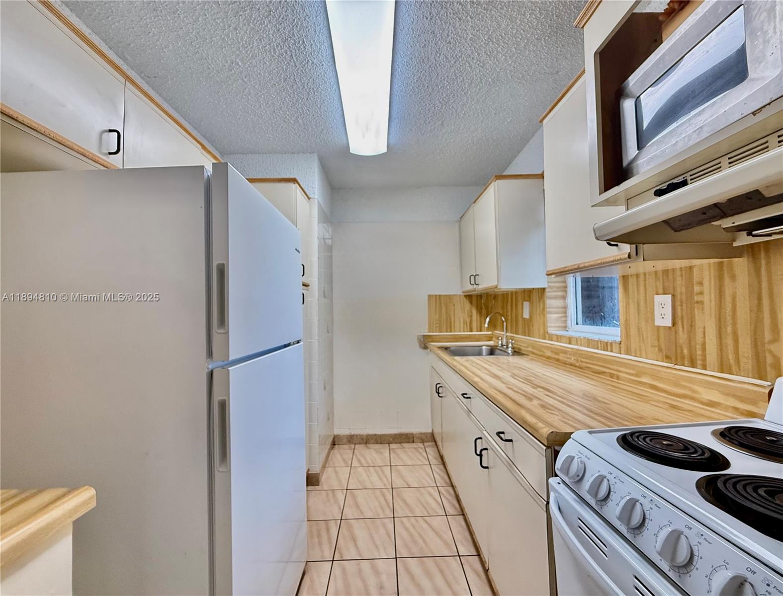 HABANA CONDO - Residential Lease