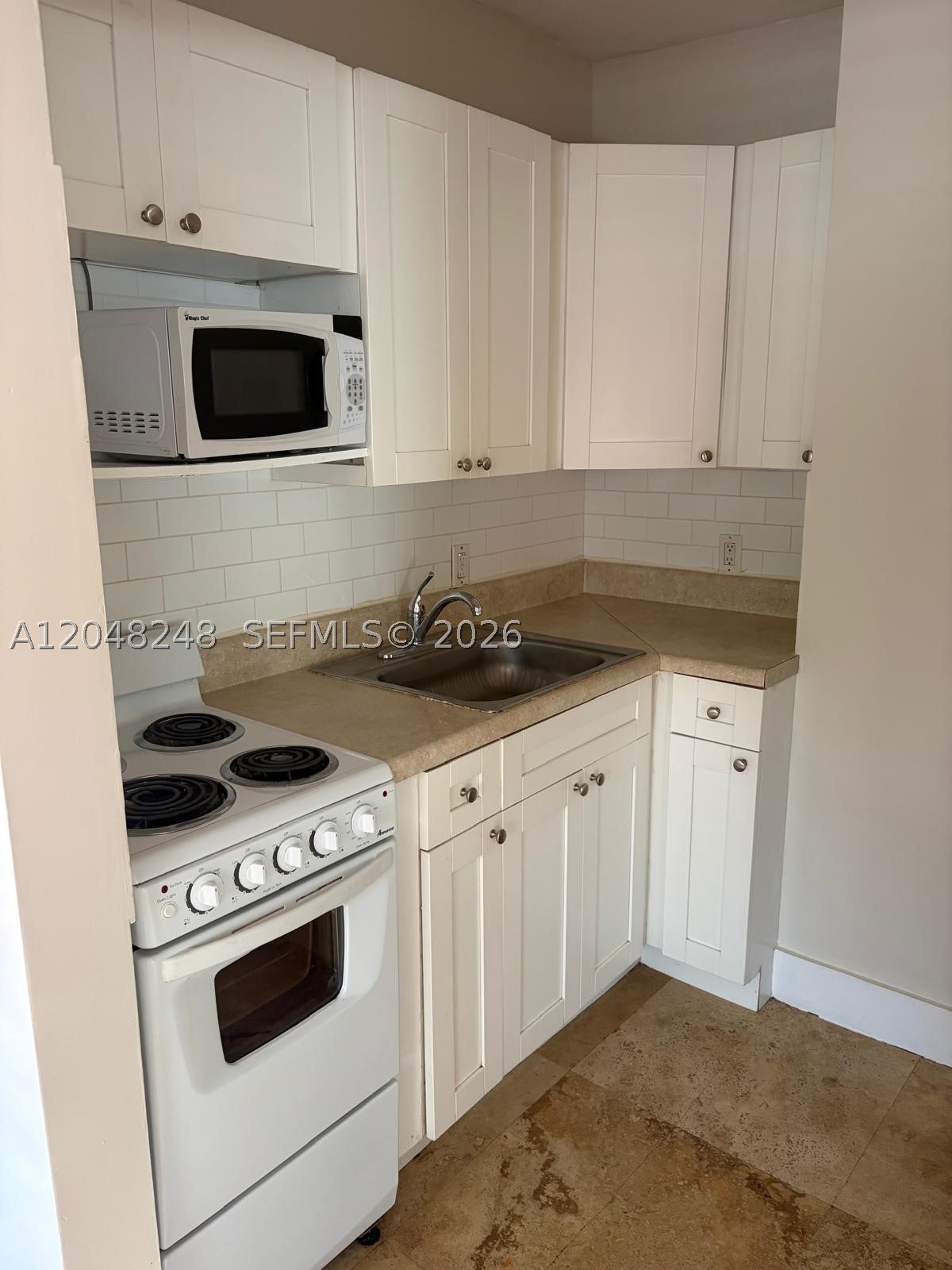 544 NE 62nd St 544-8