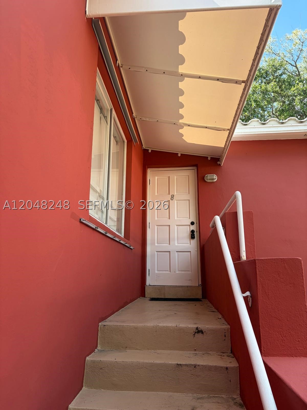544 NE 62nd St 544-8