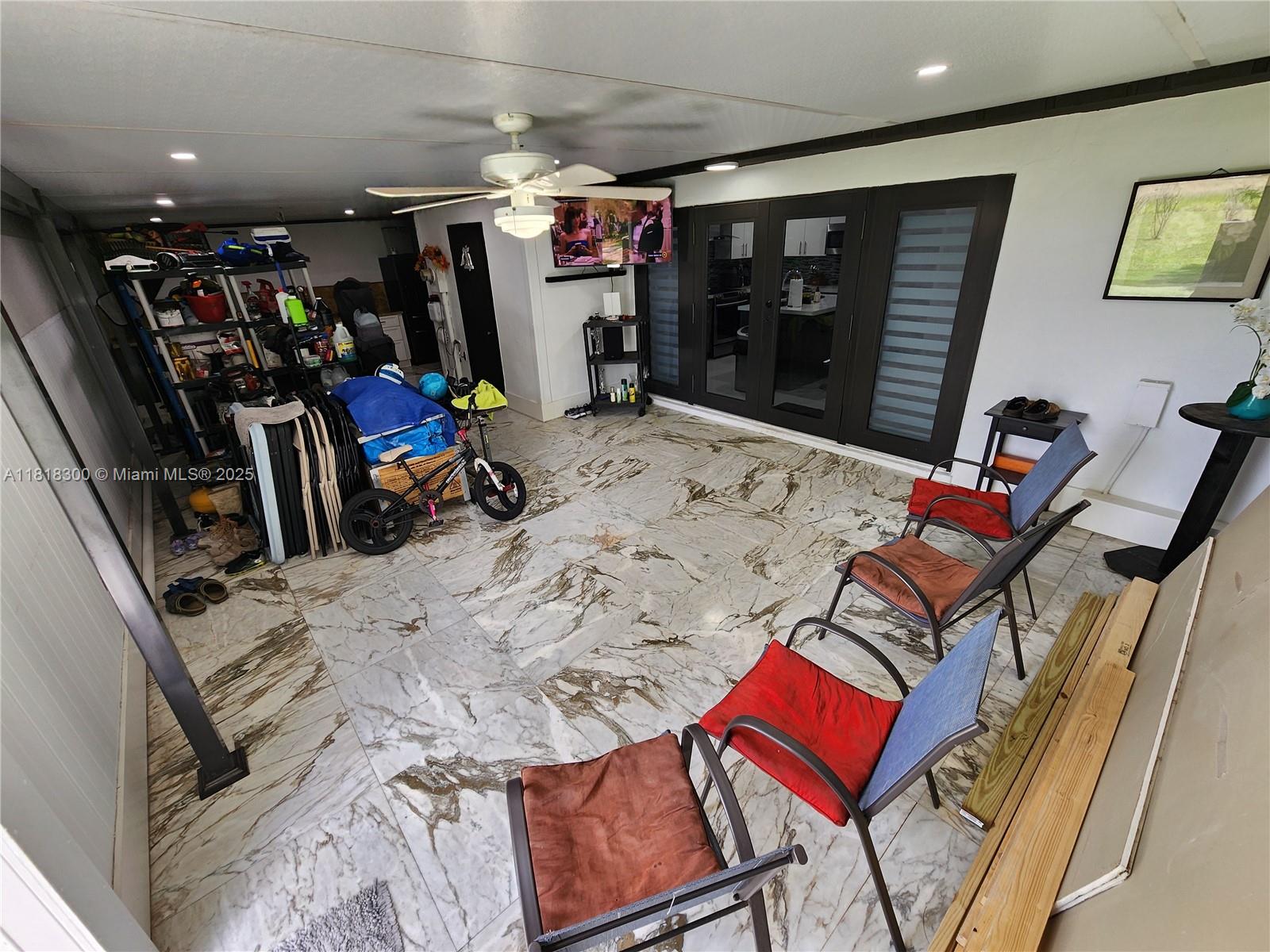 DEVON-AIRE VILLAS SEC 7 - Residential