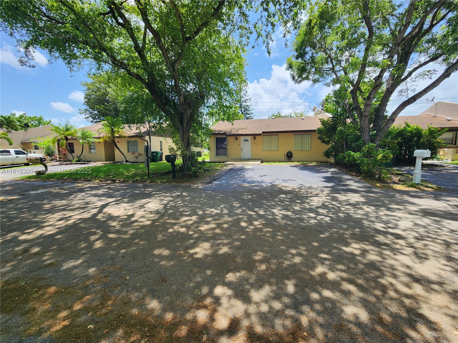 Property for Sale at 11820 Sw 125th Pl 11820, Miami, Broward County, Florida - Bedrooms: 3 
Bathrooms: 2  - $499,500