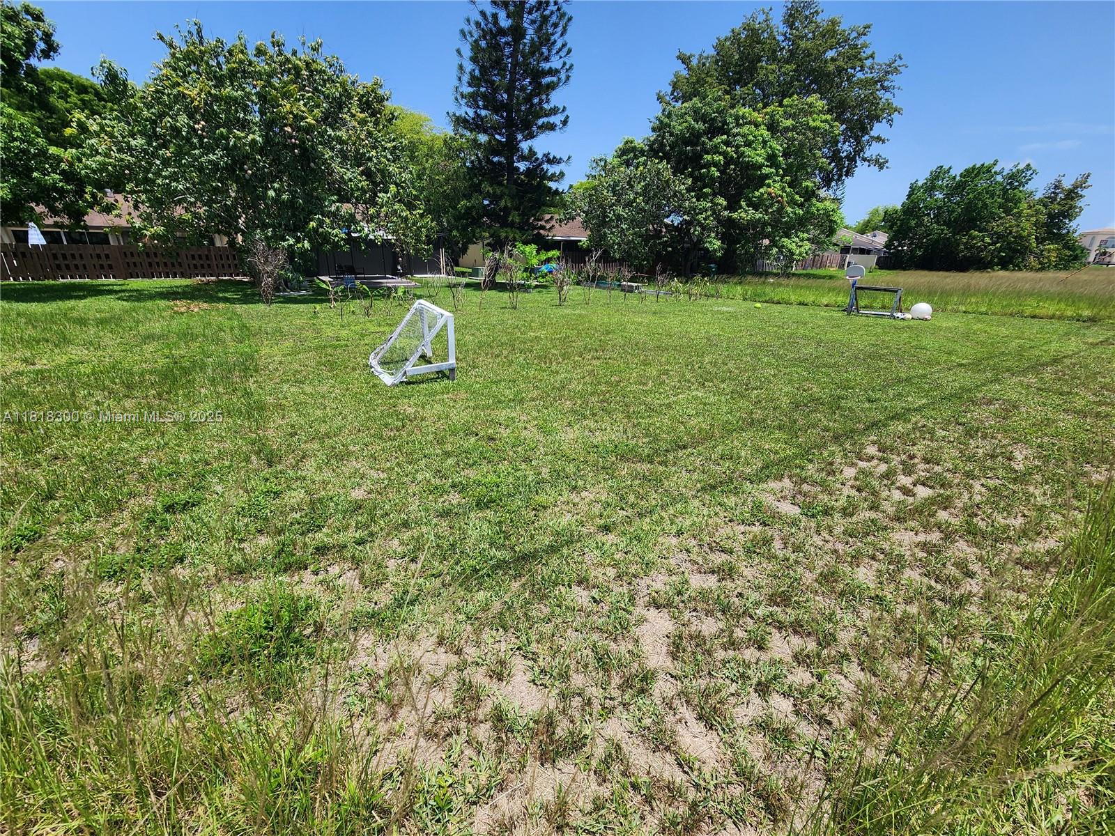 DEVON-AIRE VILLAS SEC 7 - Residential