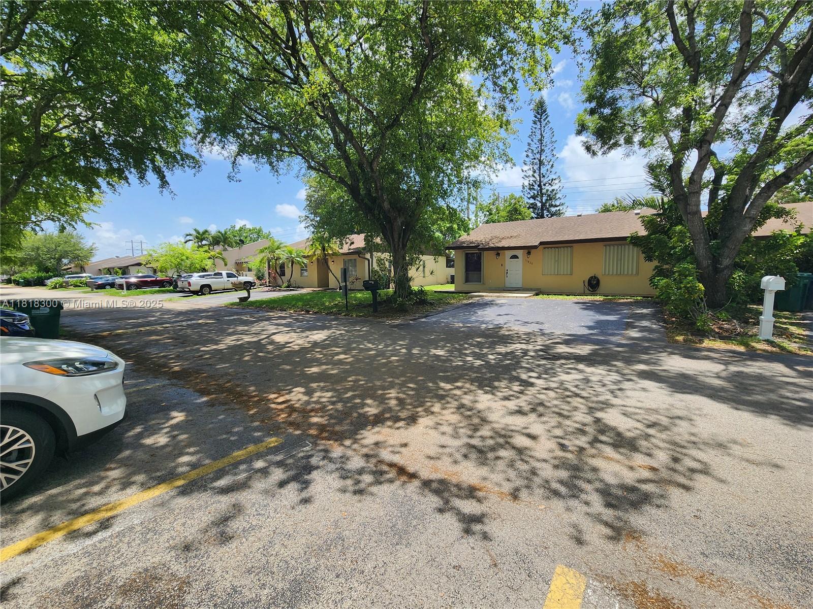 11820 SW 125th Pl 11820