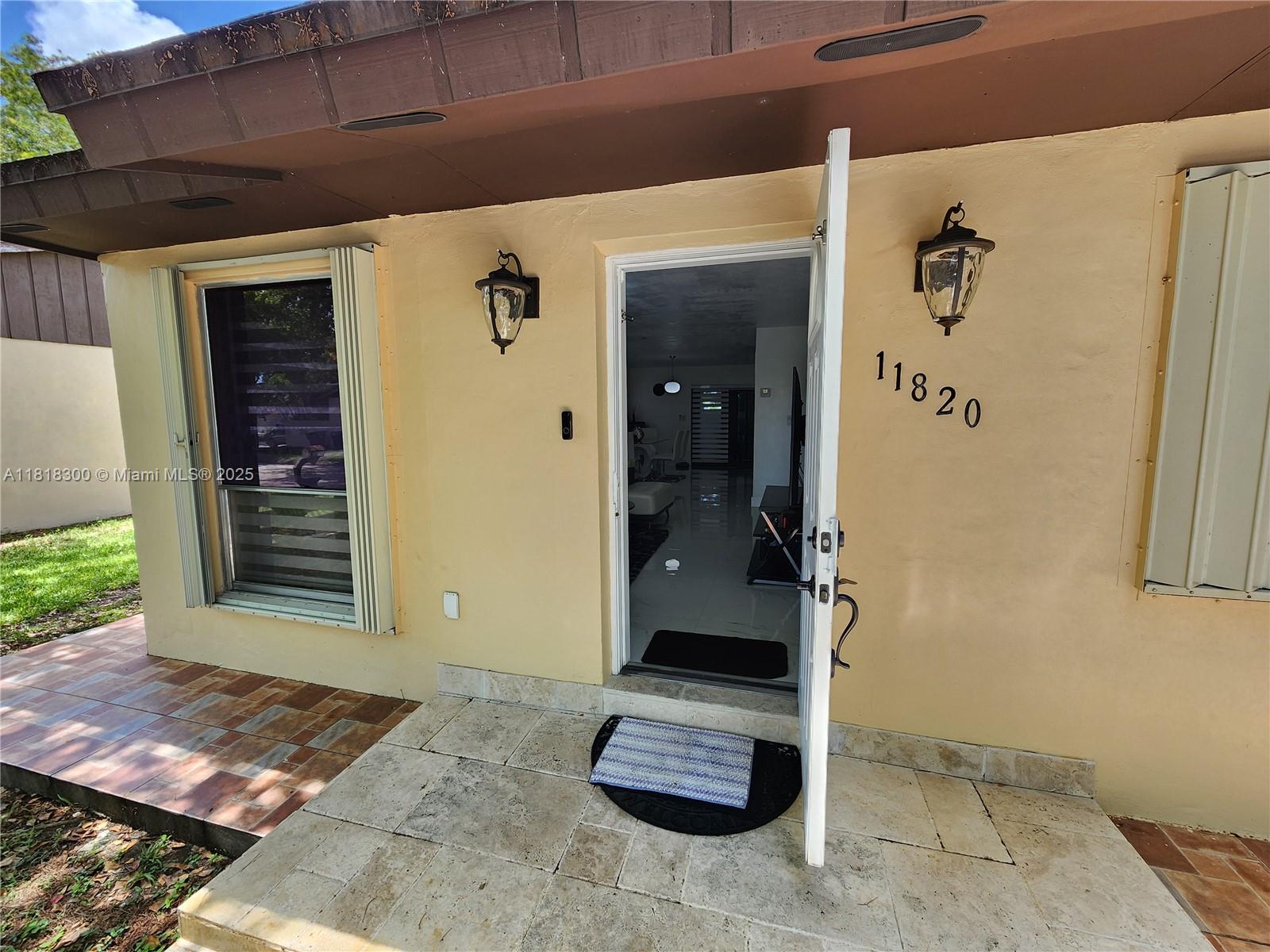 11820 SW 125th Pl 11820