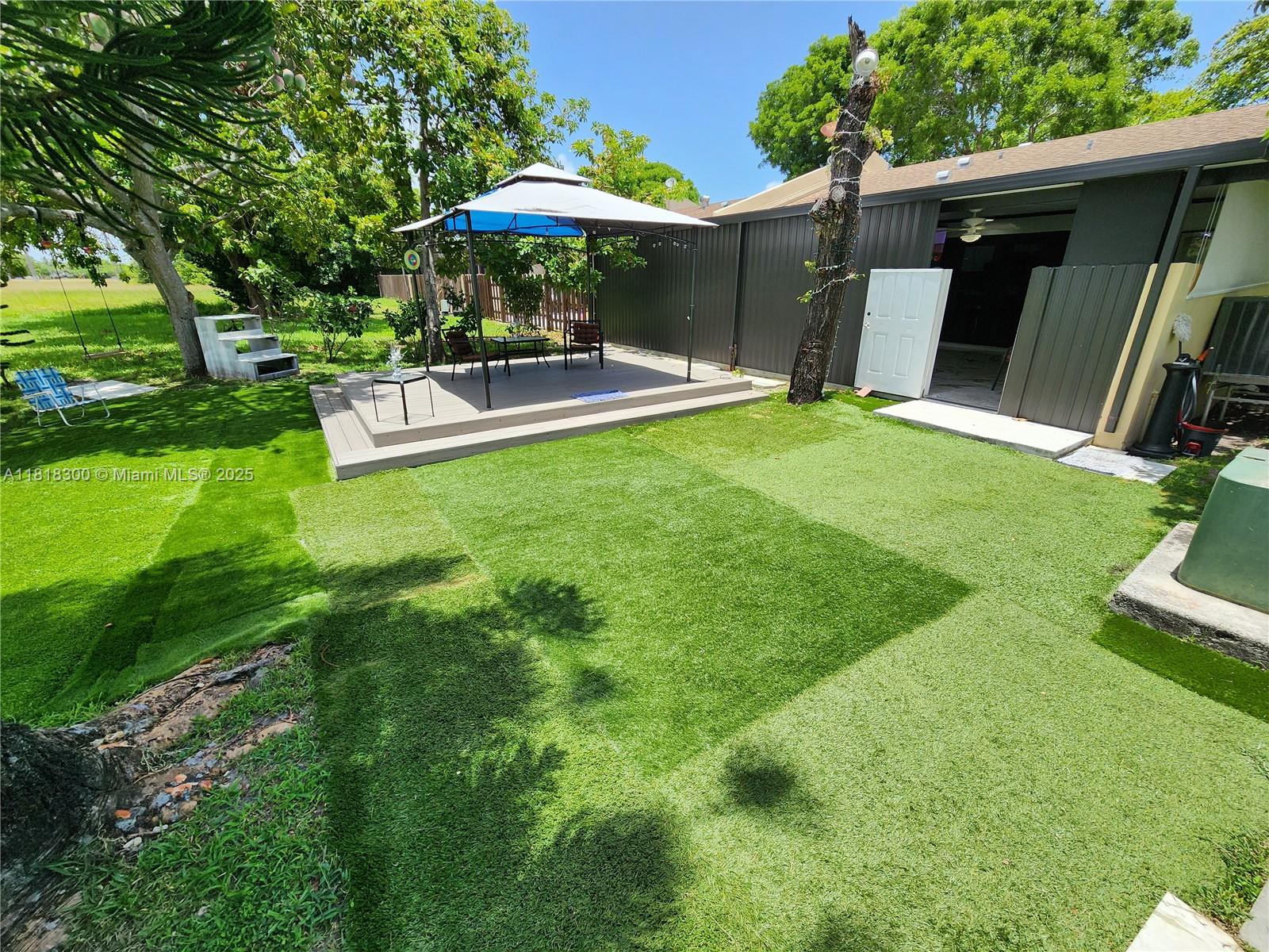 DEVON-AIRE VILLAS SEC 7 - Residential