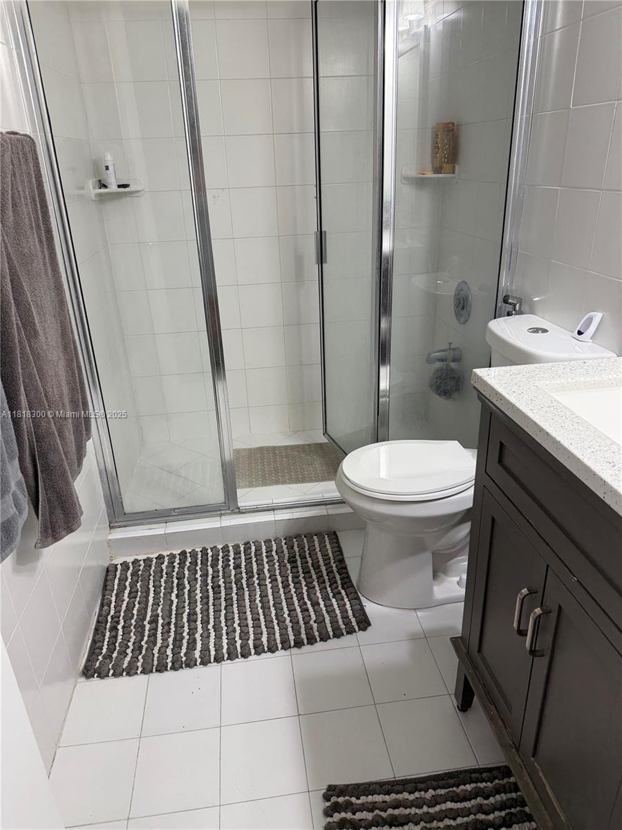 DEVON-AIRE VILLAS SEC 7 - Residential