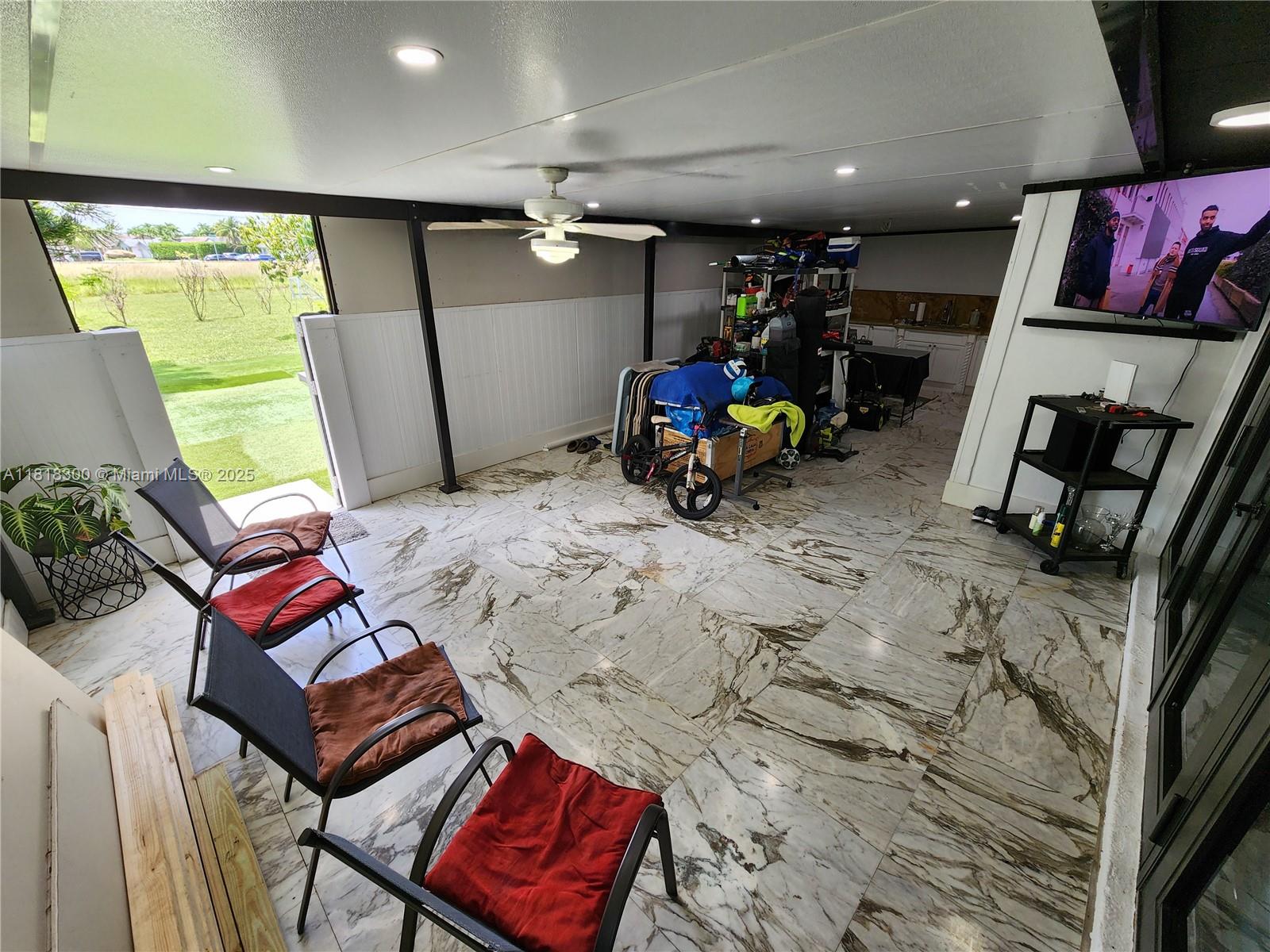 DEVON-AIRE VILLAS SEC 7 - Residential