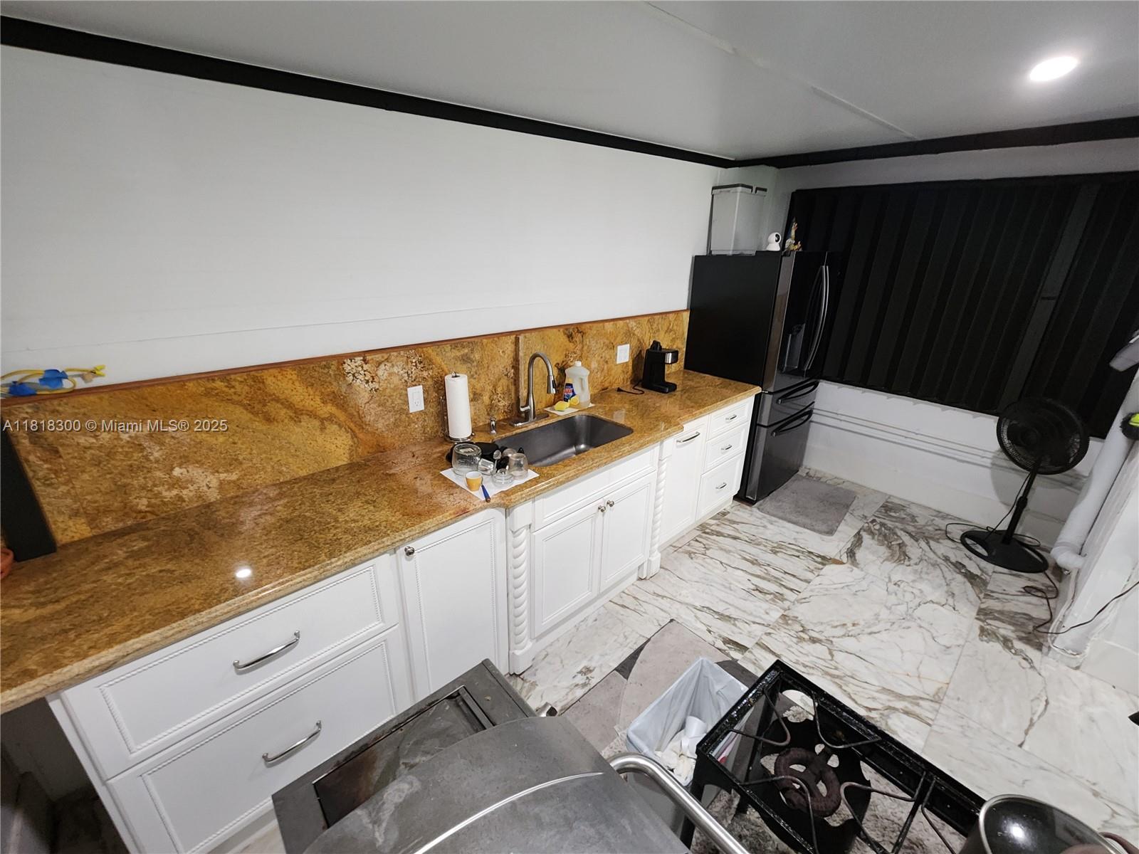 DEVON-AIRE VILLAS SEC 7 - Residential