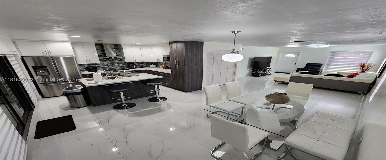 DEVON-AIRE VILLAS SEC 7 - Residential