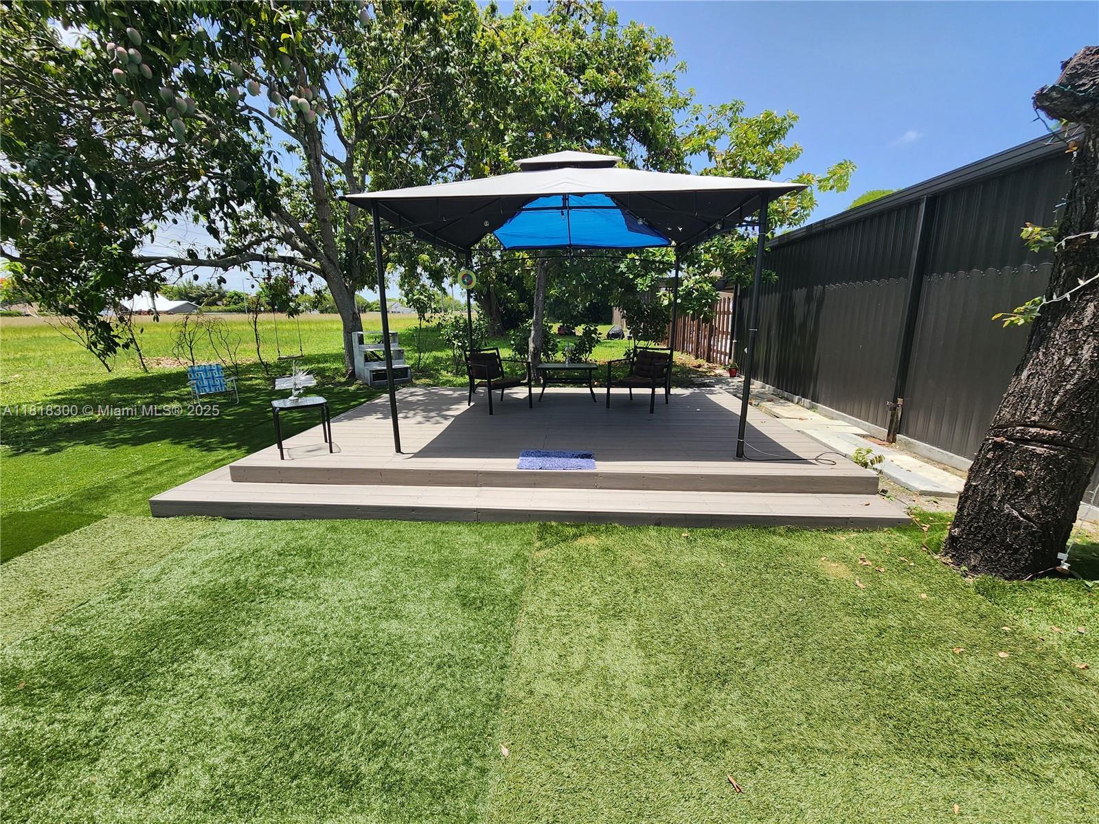 DEVON-AIRE VILLAS SEC 7 - Residential