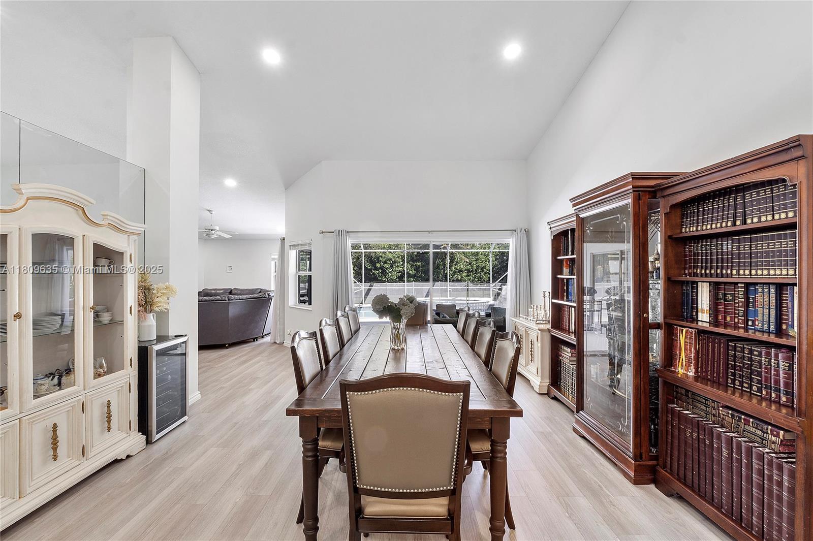 NORTH SPRINGS COURT - Residential