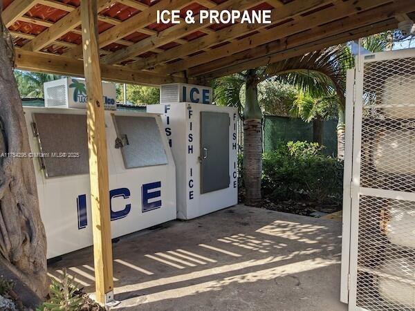 CALUSA CAMPGROUND - Land