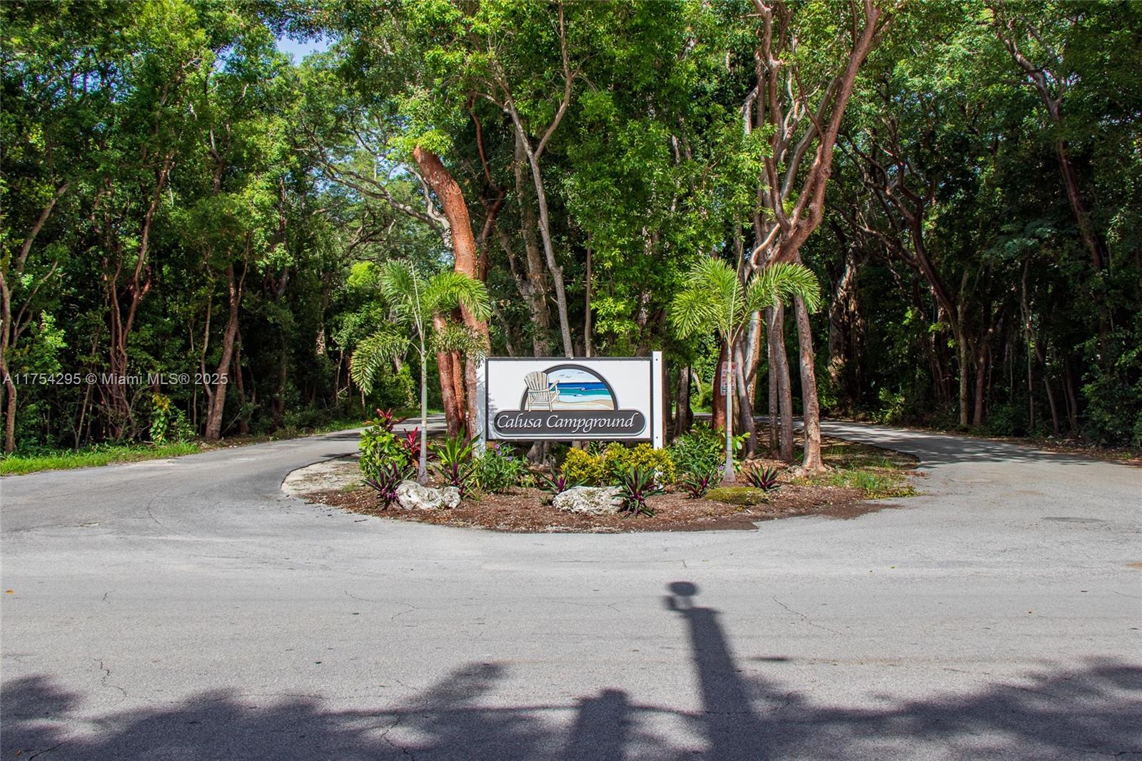 CALUSA CAMPGROUND - Land