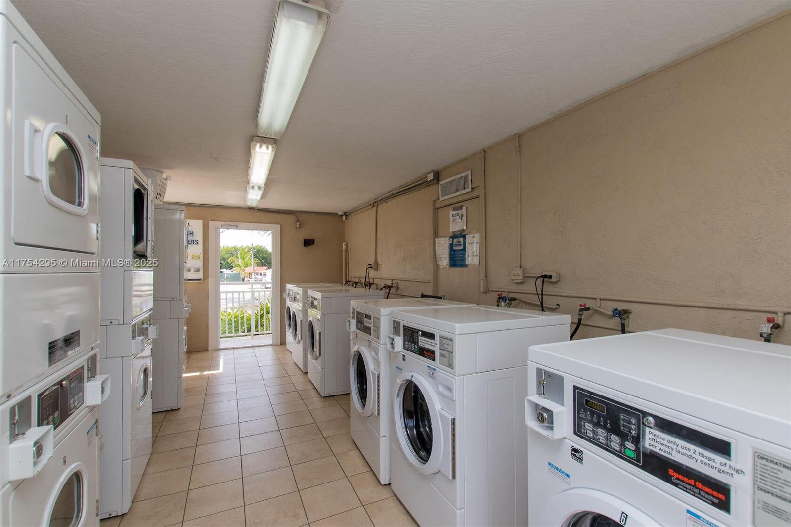 CALUSA CAMPGROUND - Land