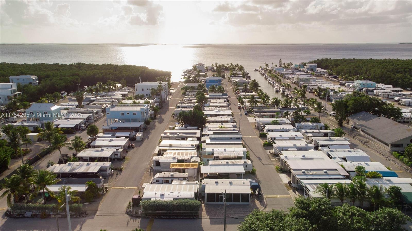 CALUSA CAMPGROUND - Land