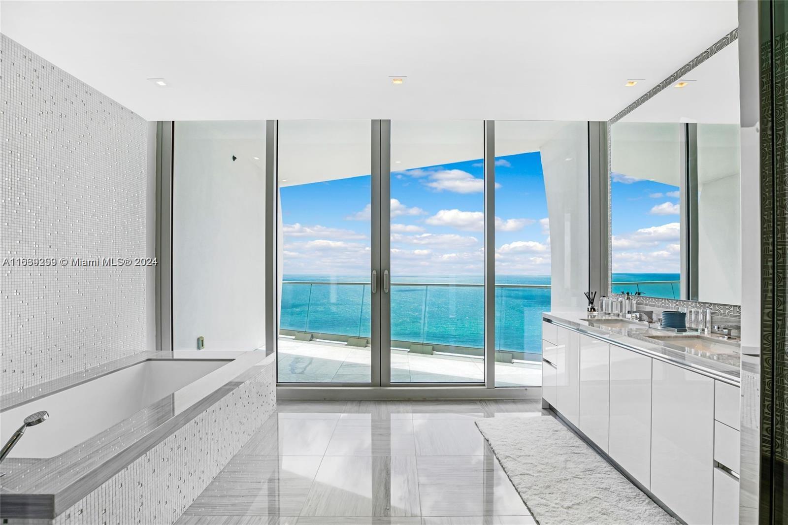 JADE SIGNATURE CONDO - Residential