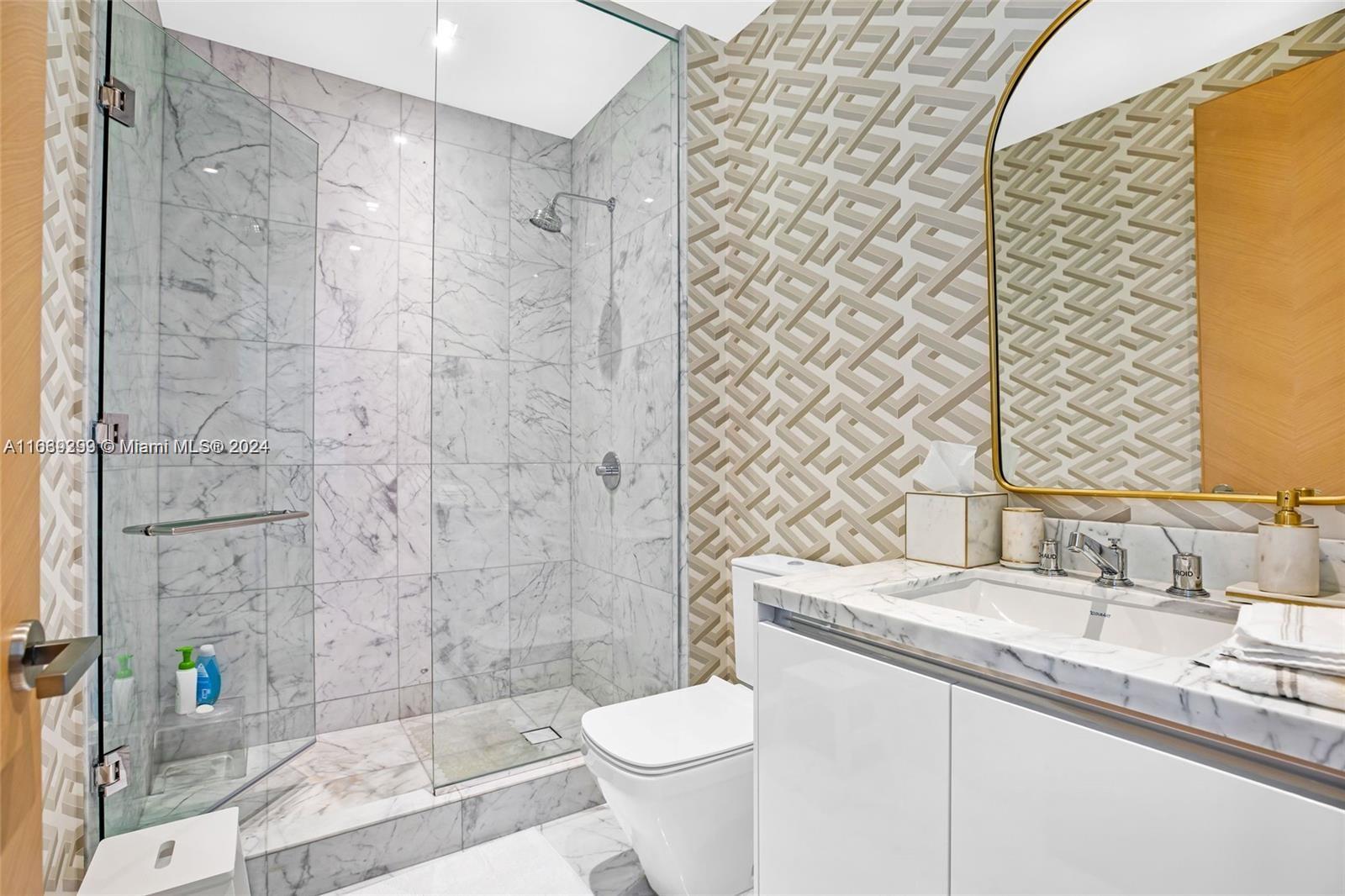 JADE SIGNATURE CONDO - Residential