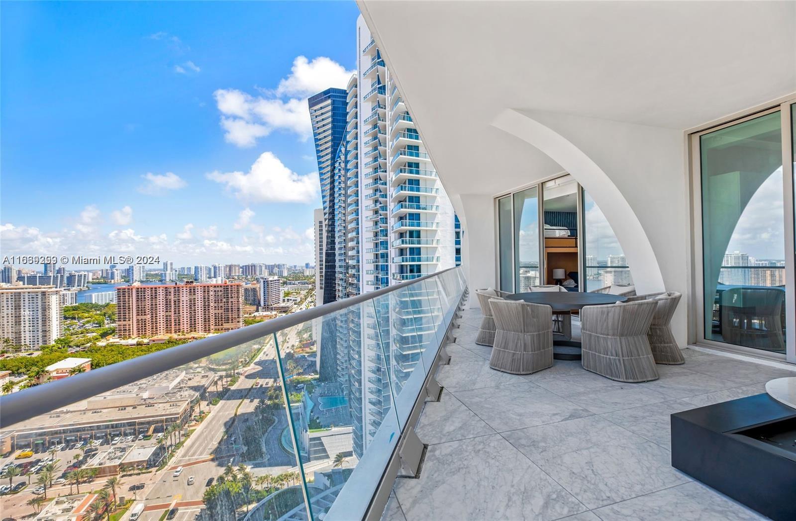 JADE SIGNATURE CONDO - Residential