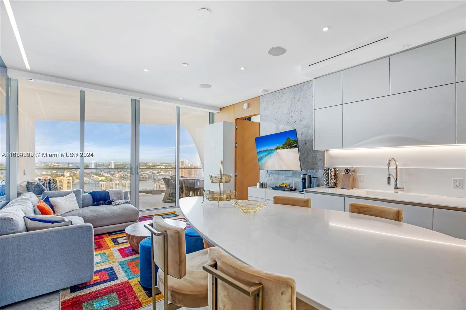 JADE SIGNATURE CONDO - Residential