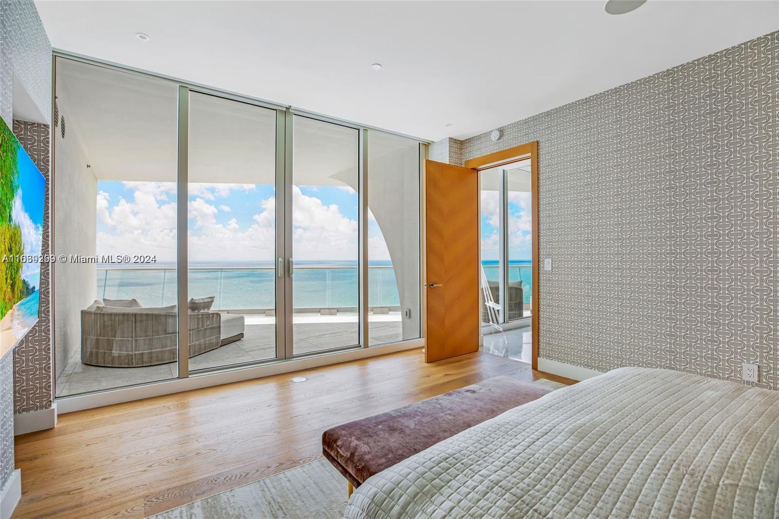 JADE SIGNATURE CONDO - Residential