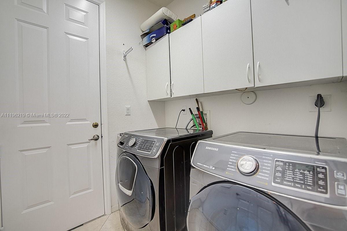 RESERVE AT HUNTINGTON 174 - Residential