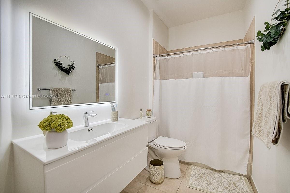 RESERVE AT HUNTINGTON 174 - Residential