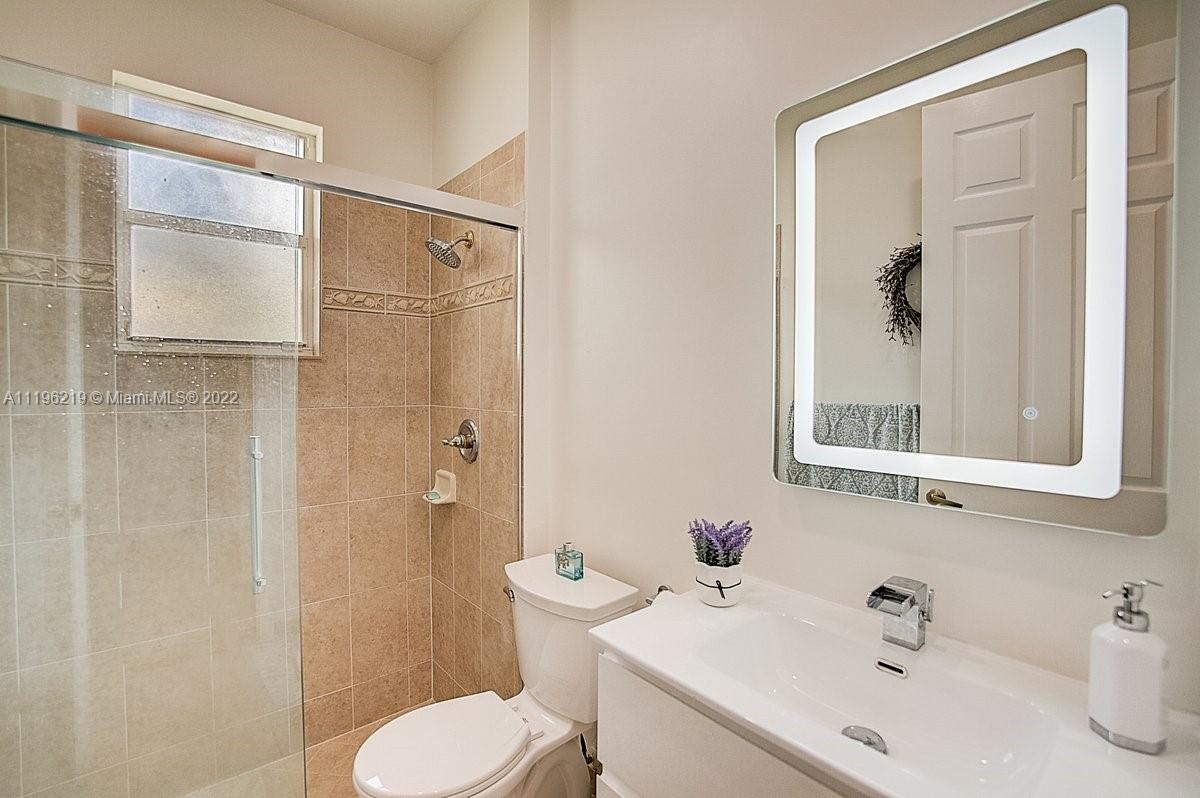 RESERVE AT HUNTINGTON 174 - Residential