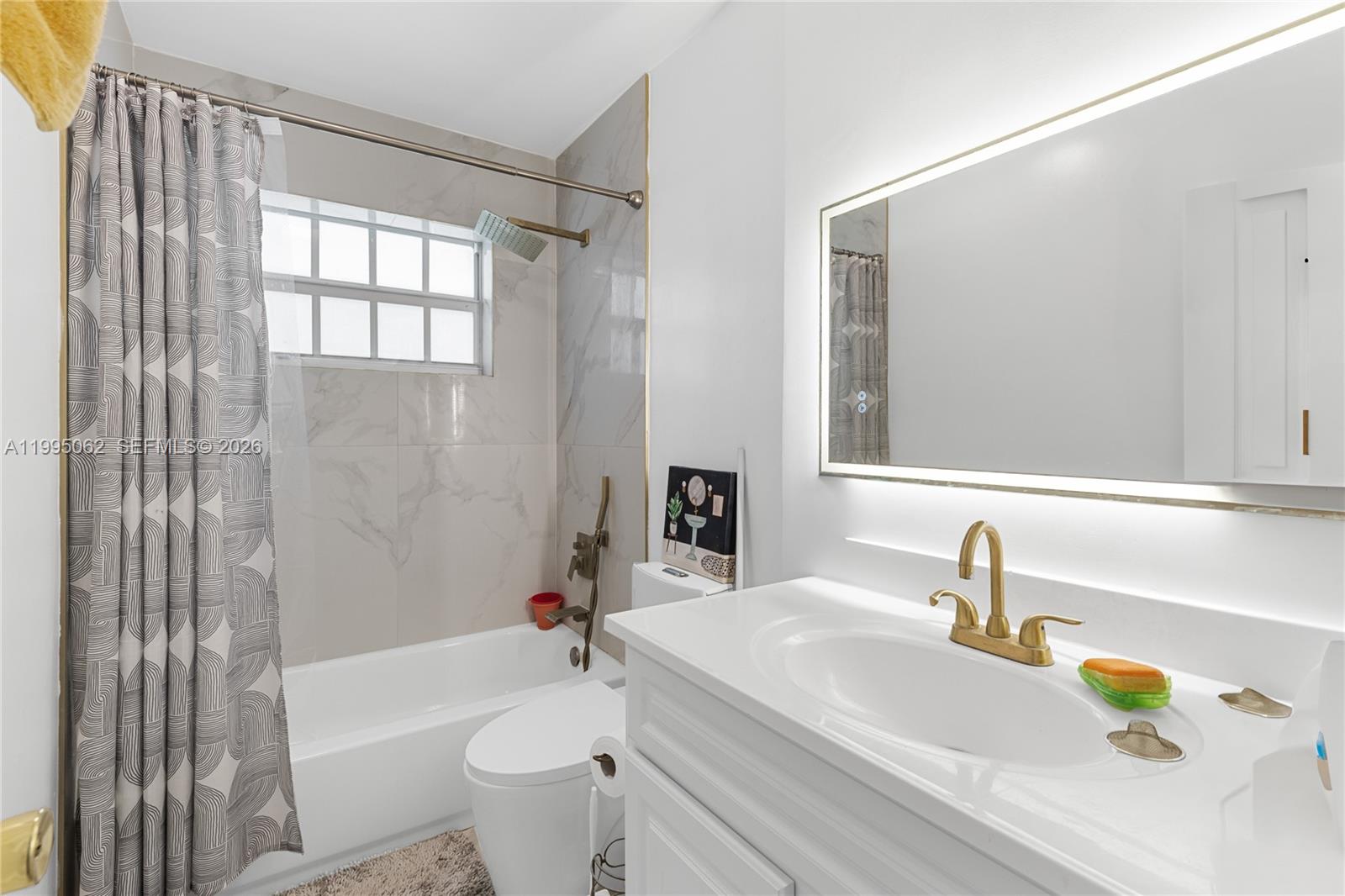 BEVERLY PARK - Residential